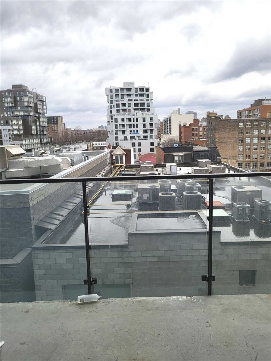 458 Richmond St W, #609