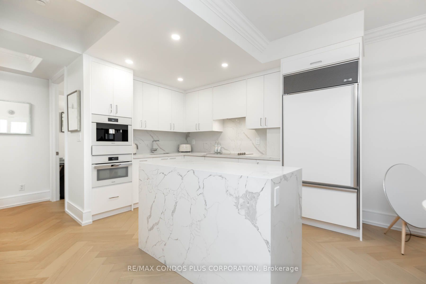 10 Bellair St, #801