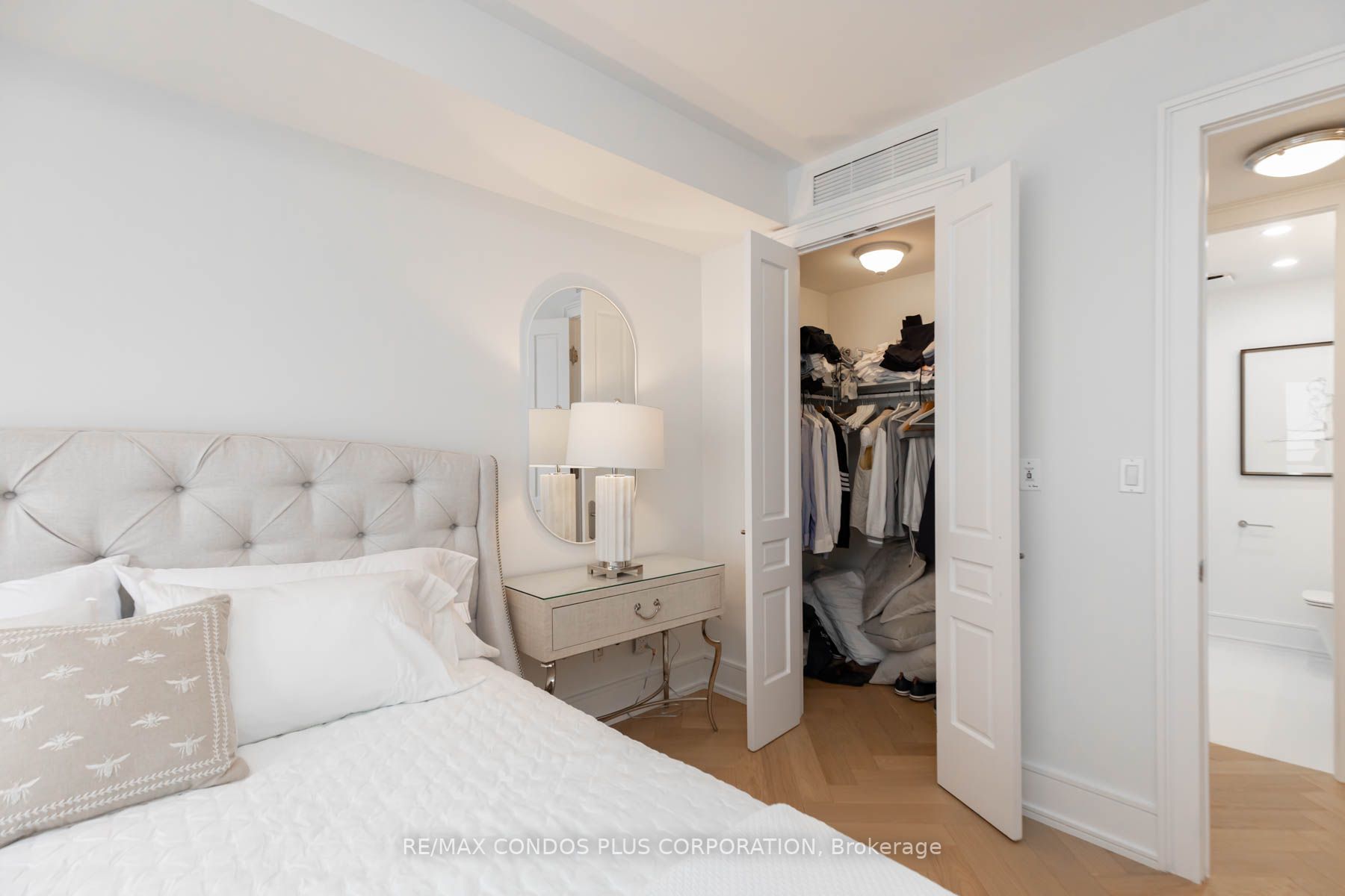 10 Bellair St, #801