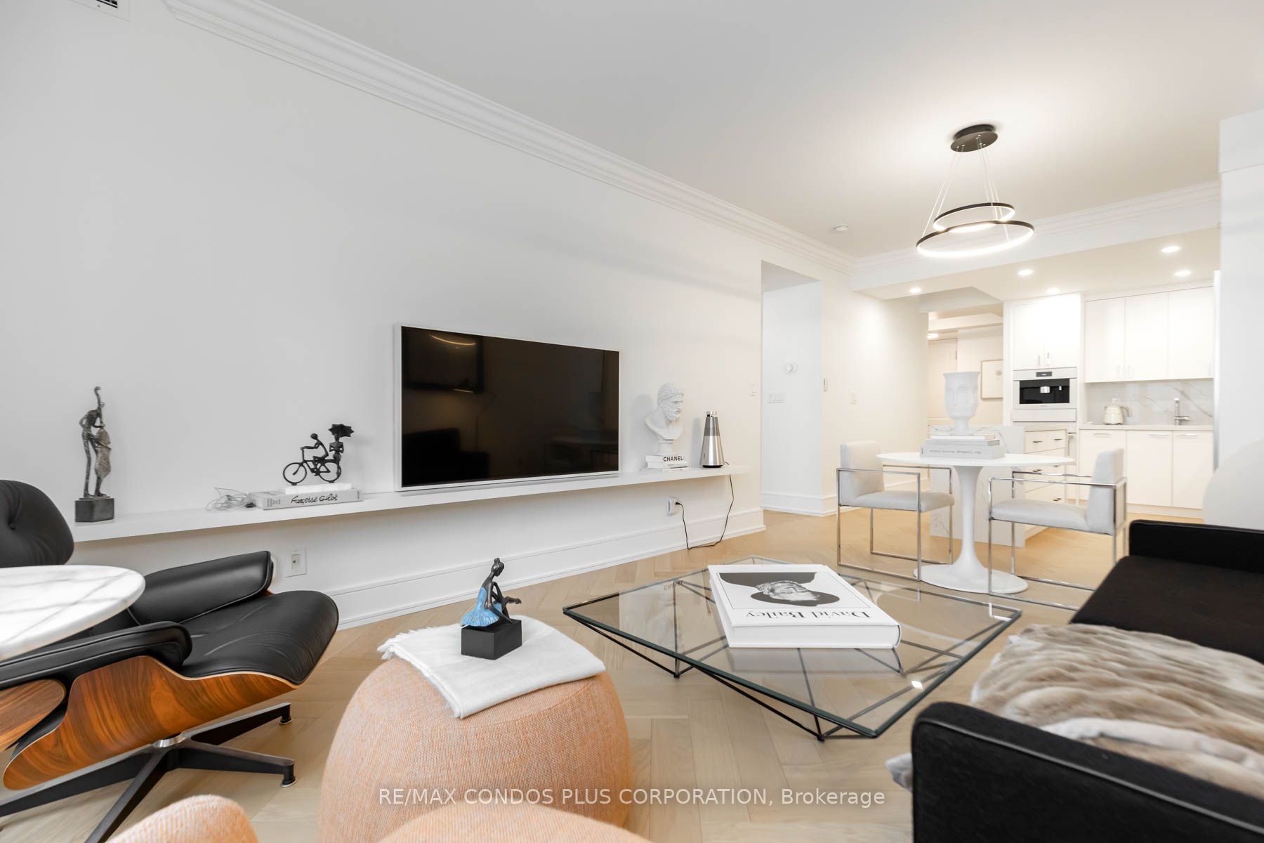 10 Bellair St, #801