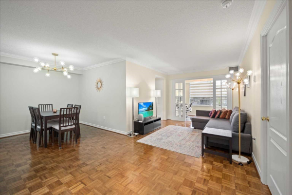 88 Grandview Way, Toronto