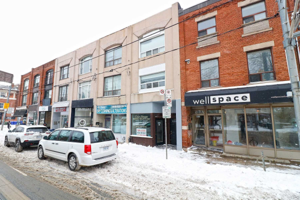 980 Bathurst St, Toronto