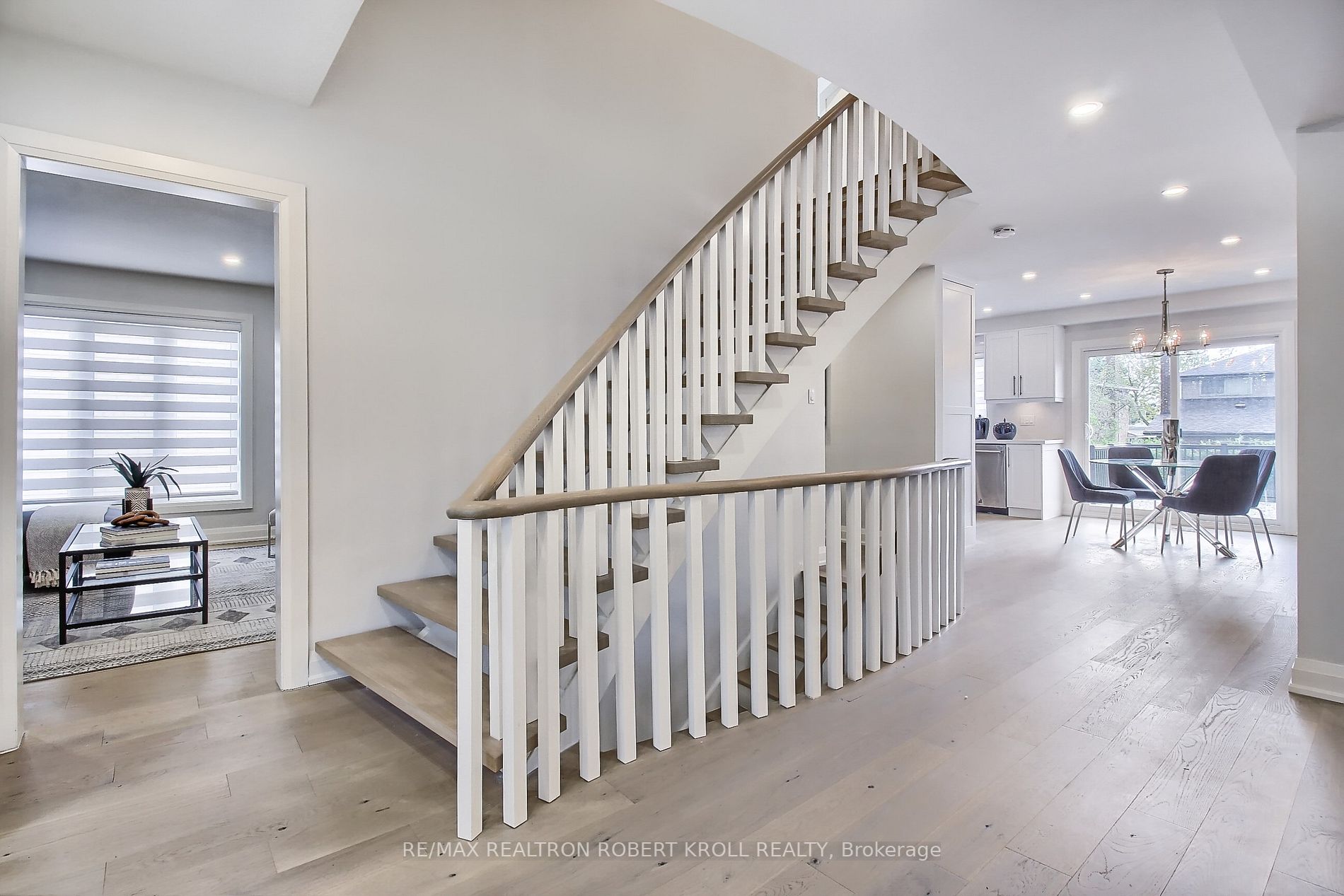 Listing C5949376 - Large Photo # 3