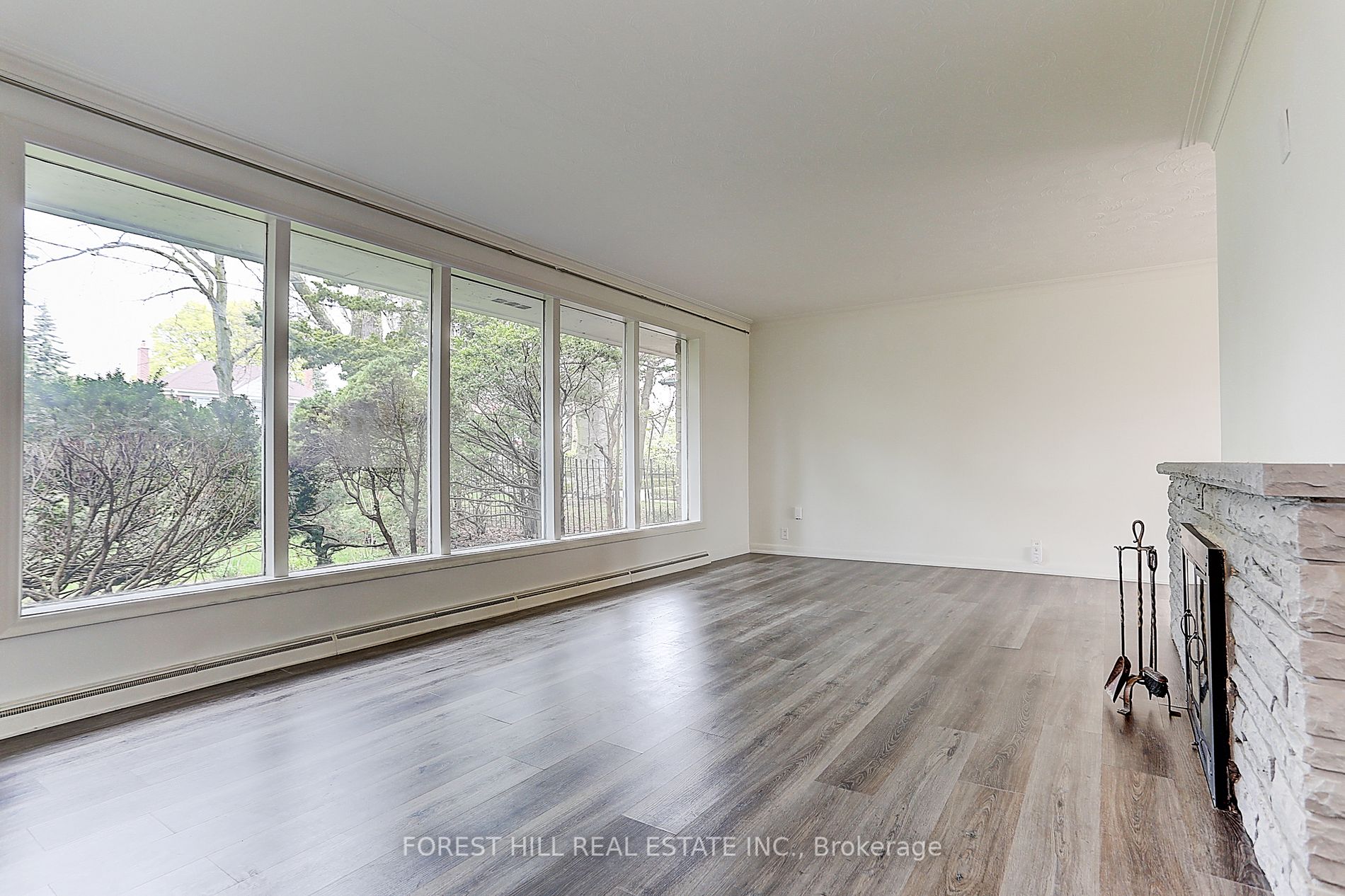 537 Blythwood Rd