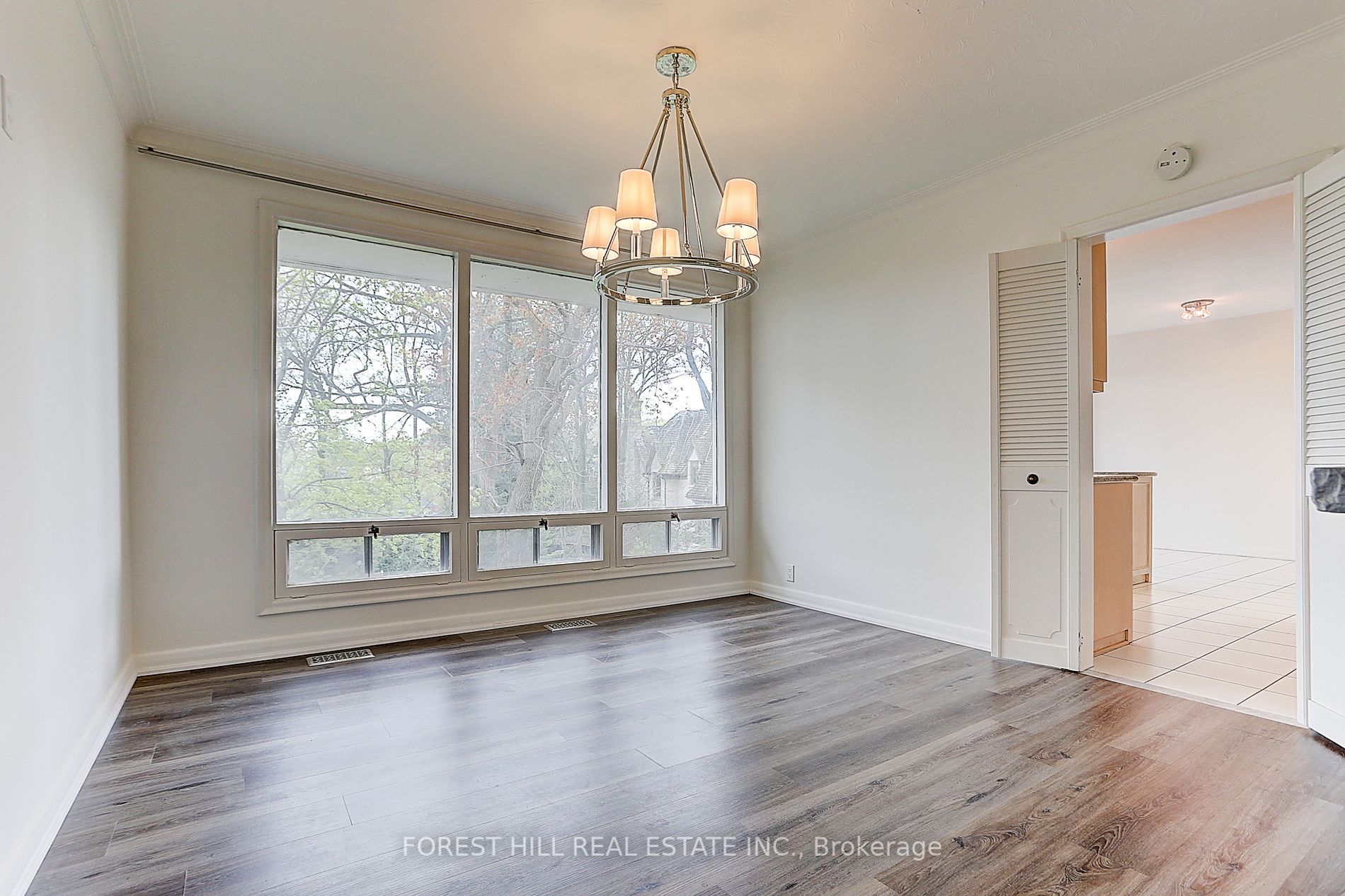 537 Blythwood Rd
