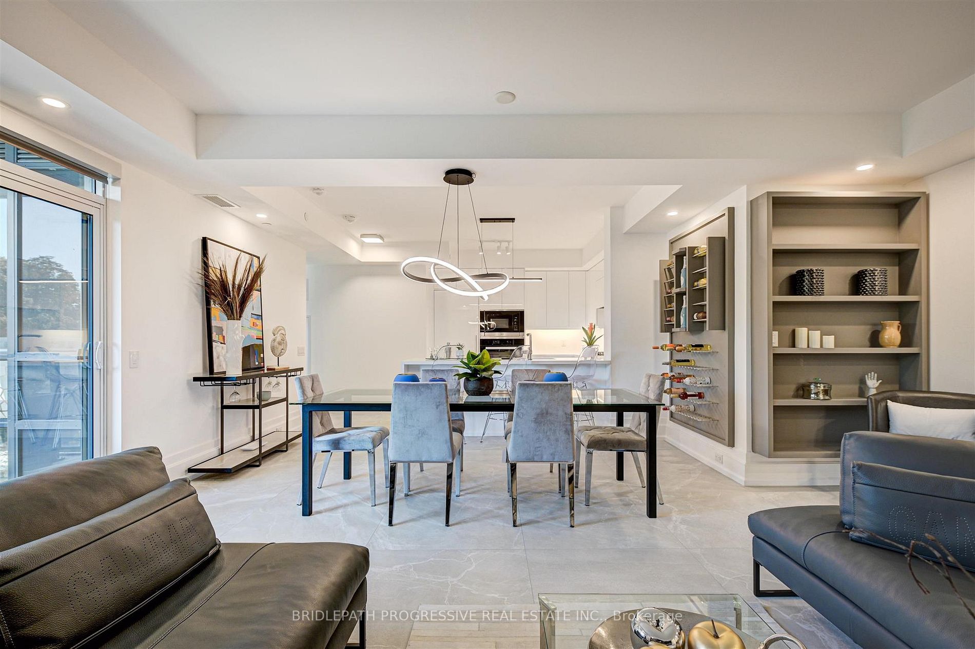 3 Southvale Dr, #301