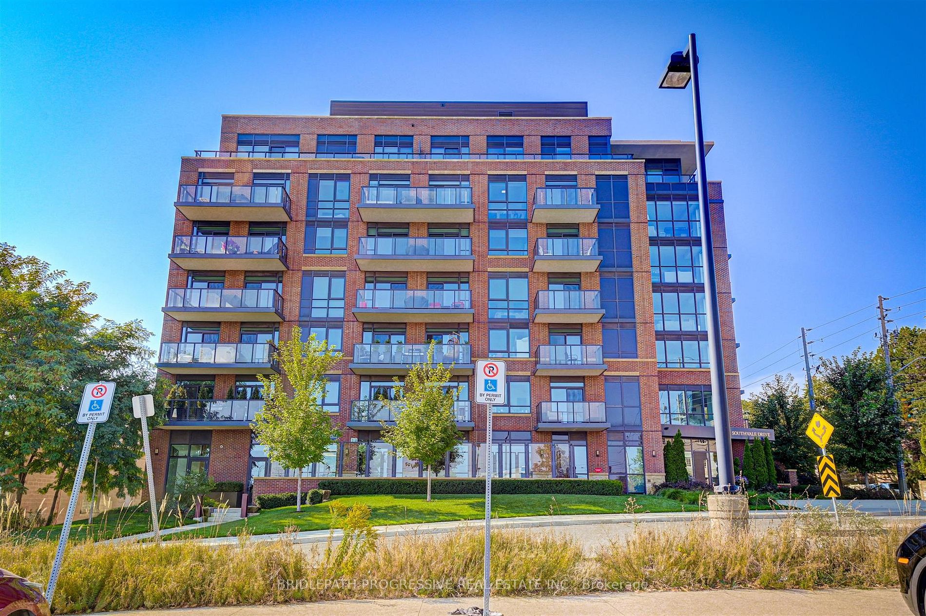 3 Southvale Dr, #301