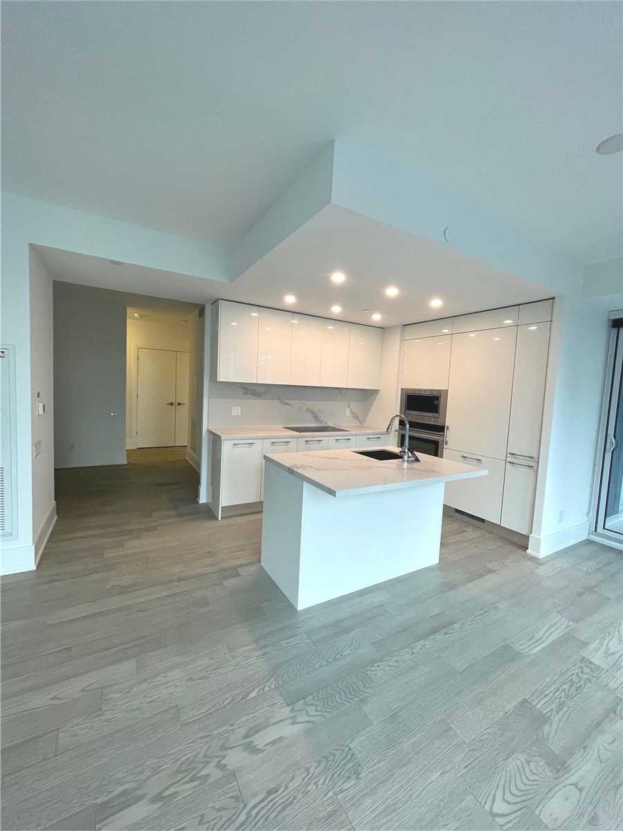 1 Gloucester Street #915