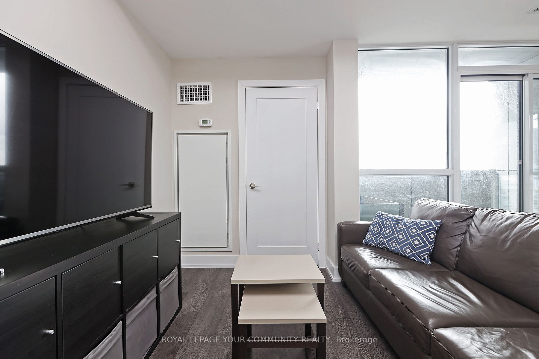 318 Richmond St W, #1212