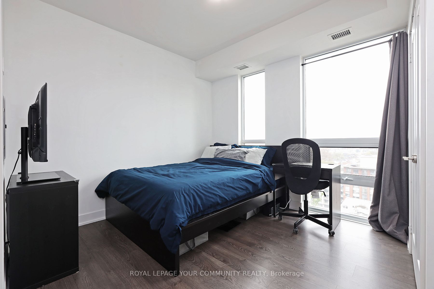 318 Richmond St W, #1212