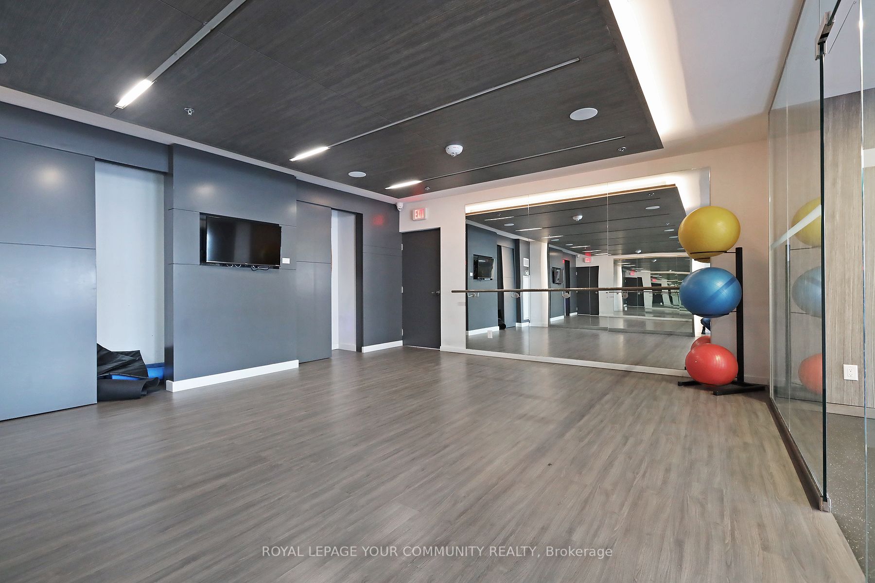 318 Richmond St W, #1212