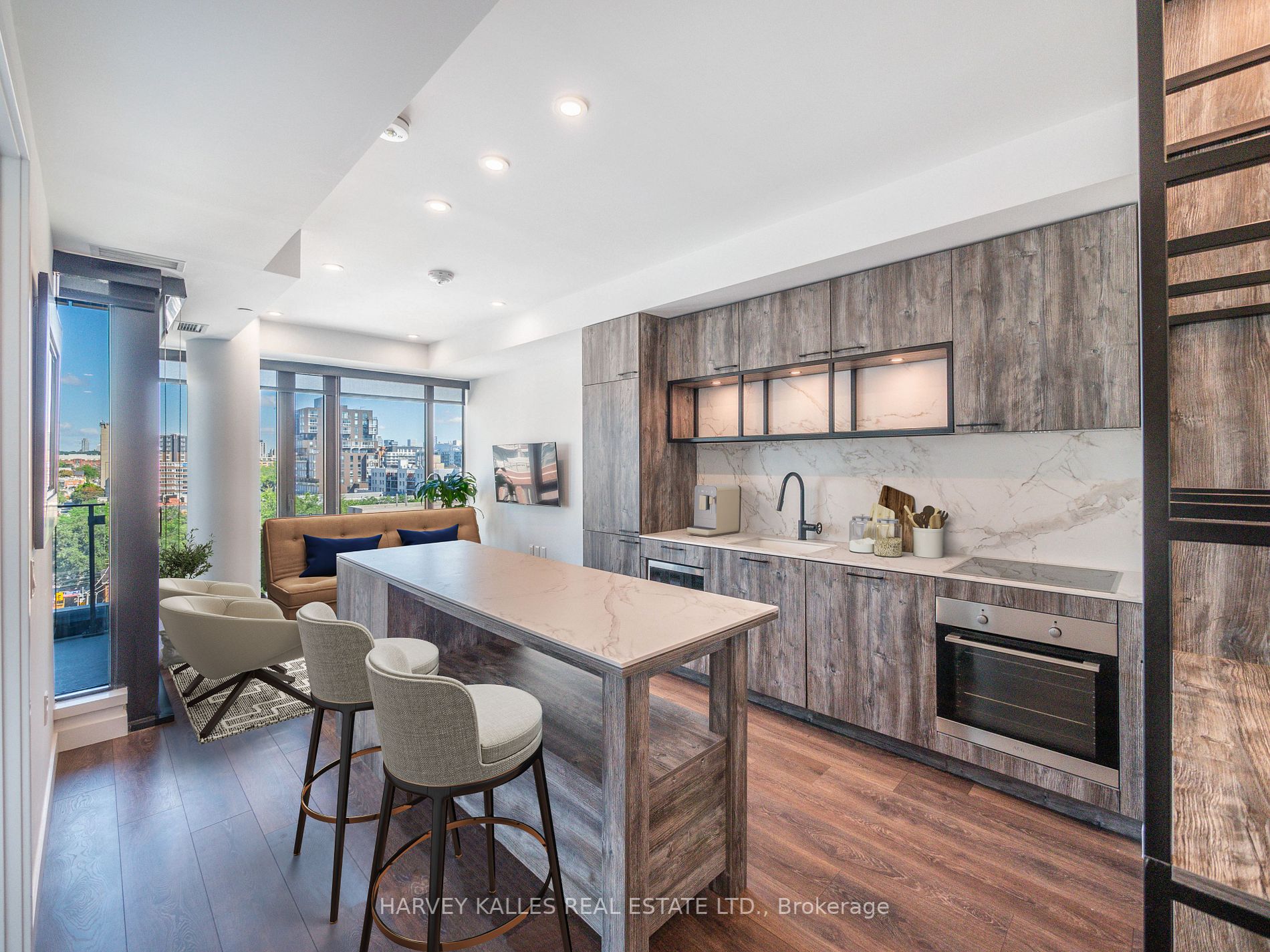 505 Richmond St W, #719