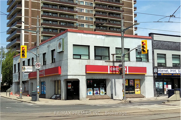 948 St Clair Ave W, Toronto