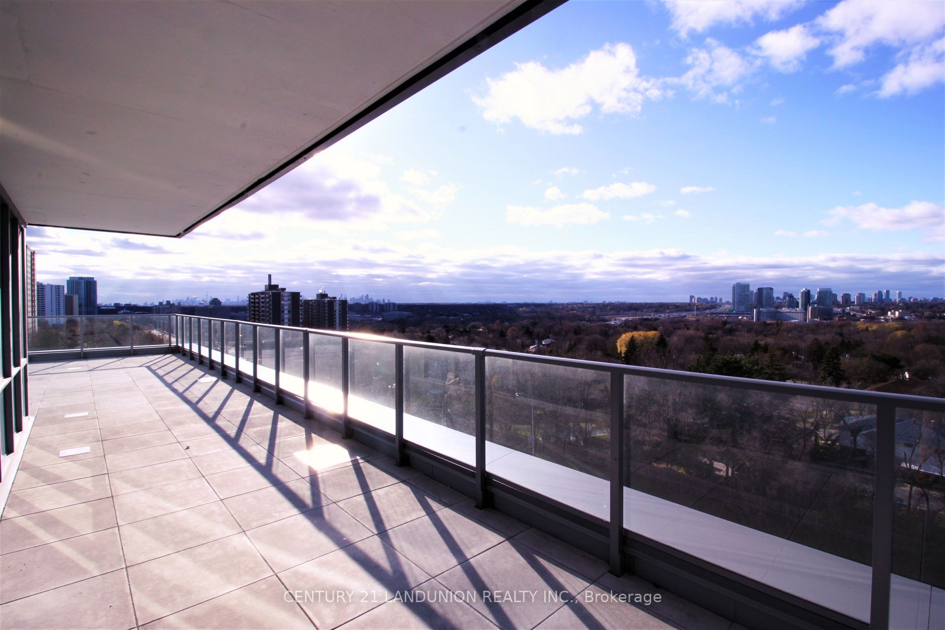 36 Forest Manor Rd, #405