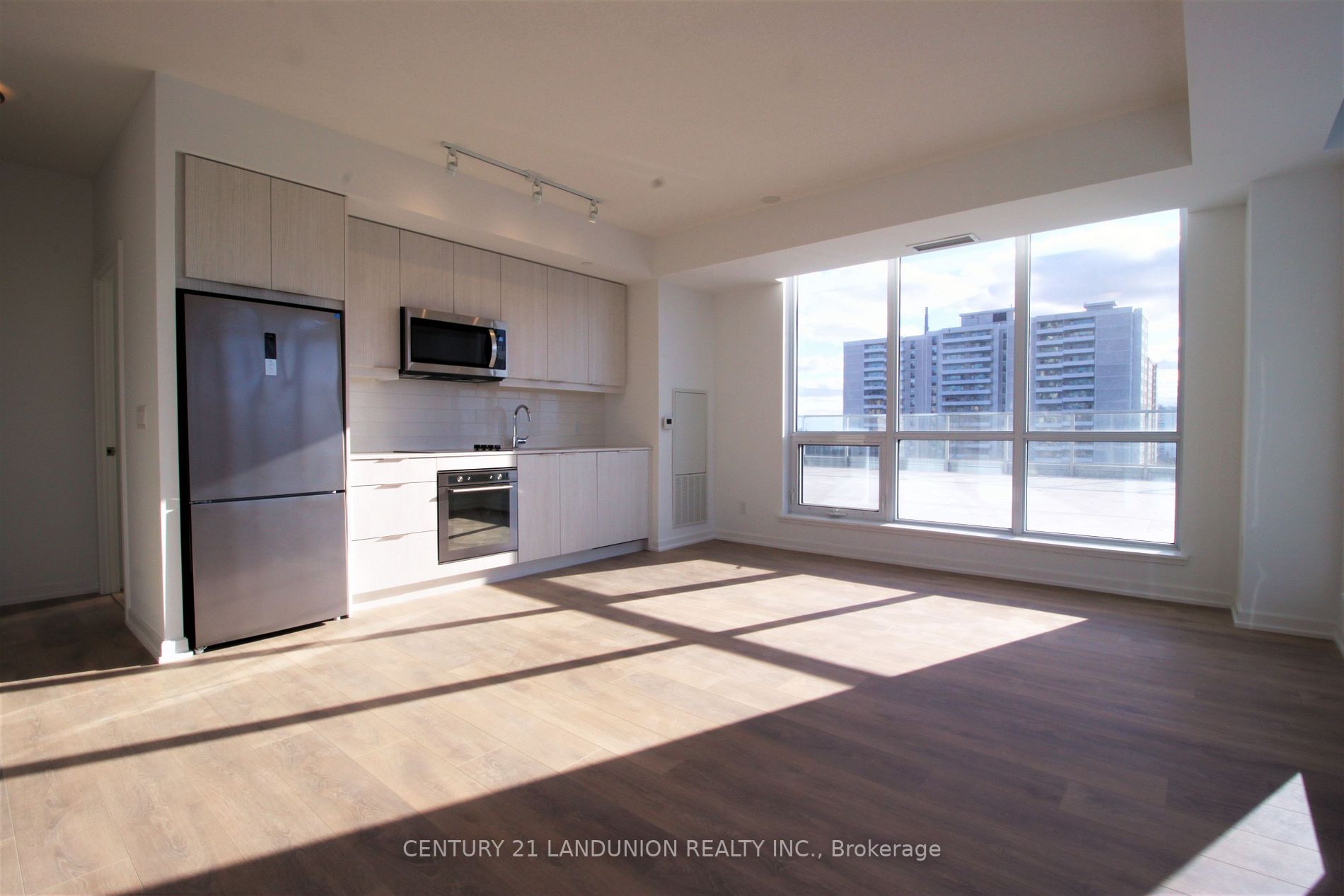 36 Forest Manor Rd, #405