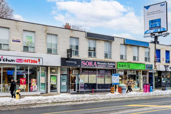 617A Bloor St W, Toronto