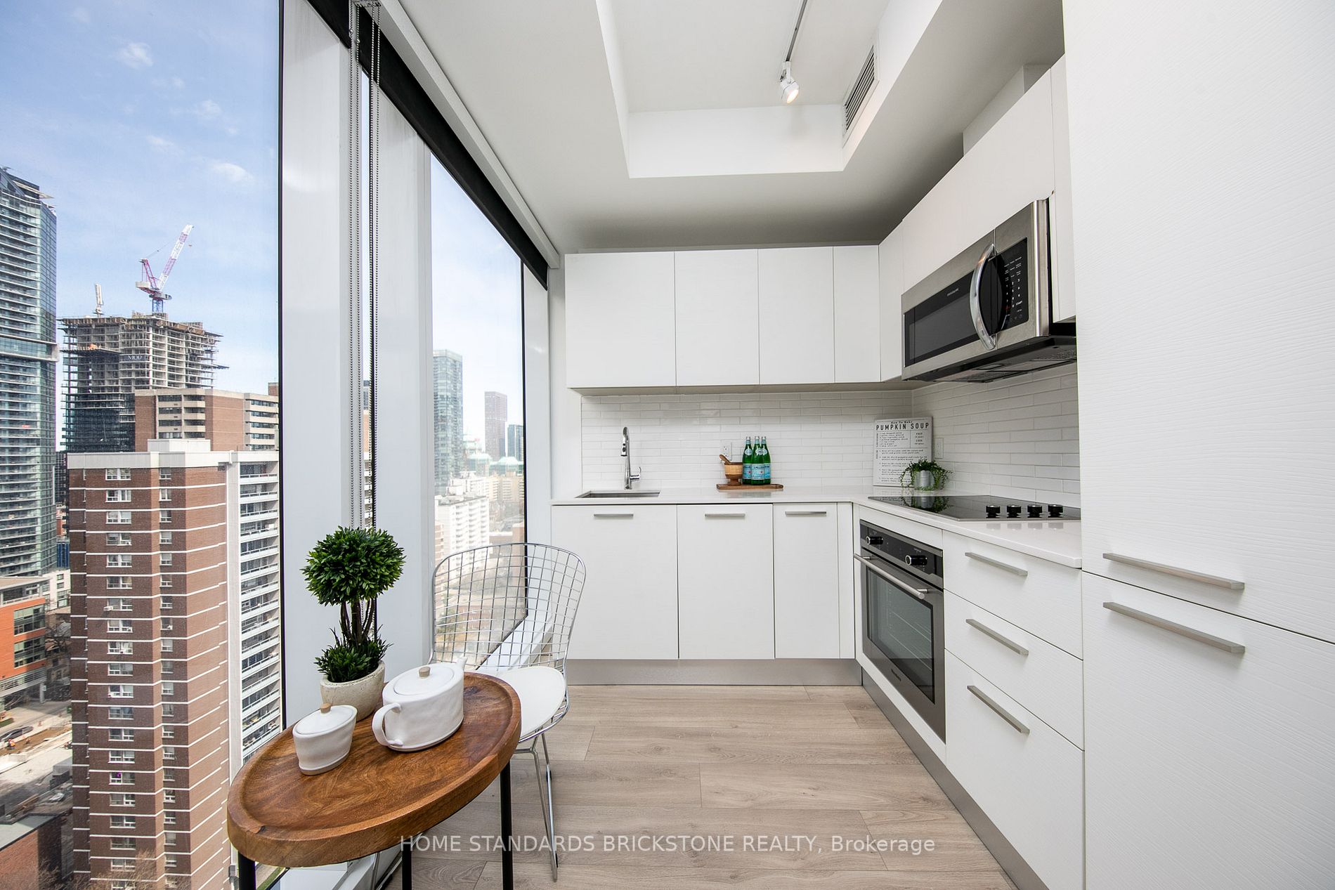 3 Gloucester St, #2201