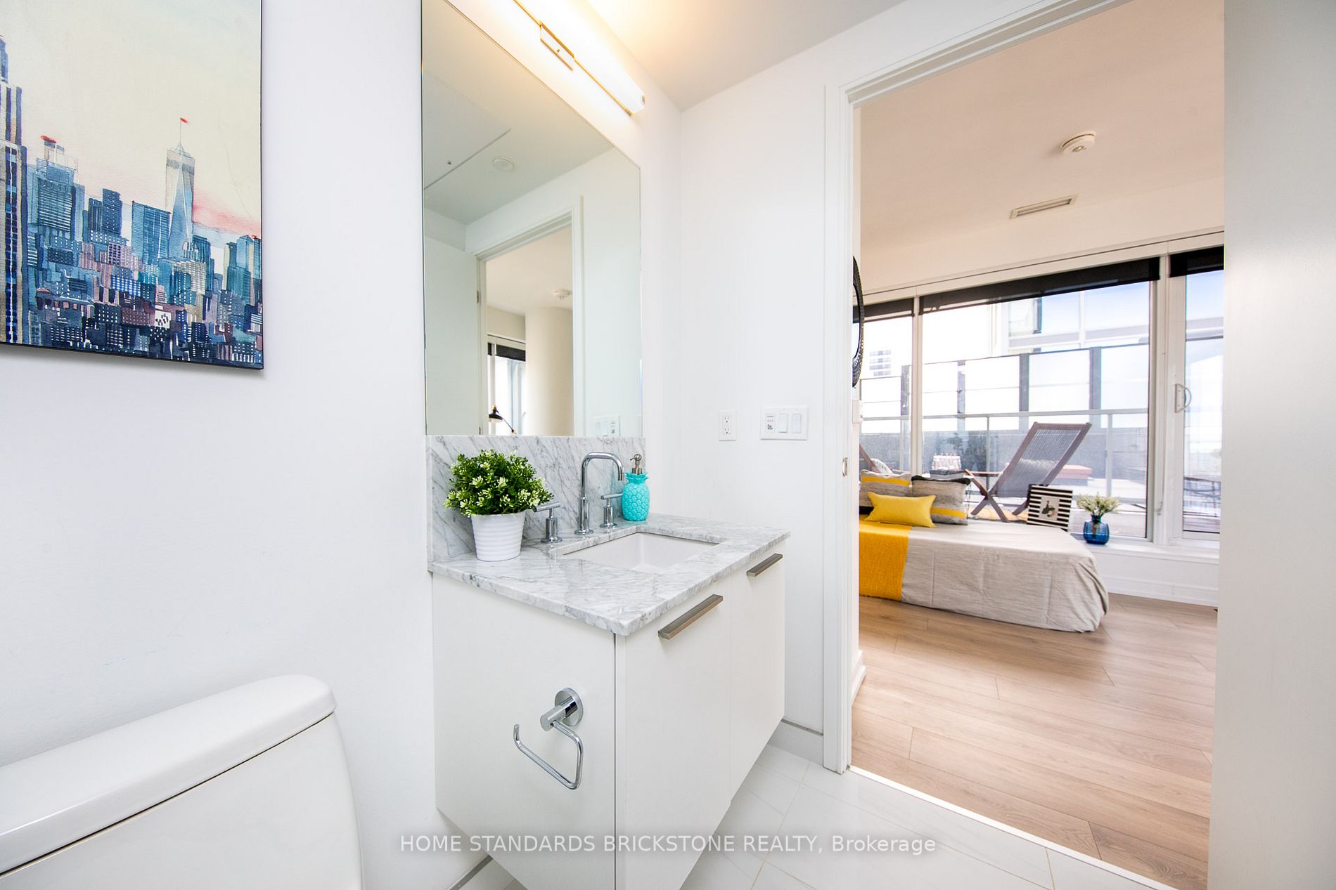 3 Gloucester St, #2201