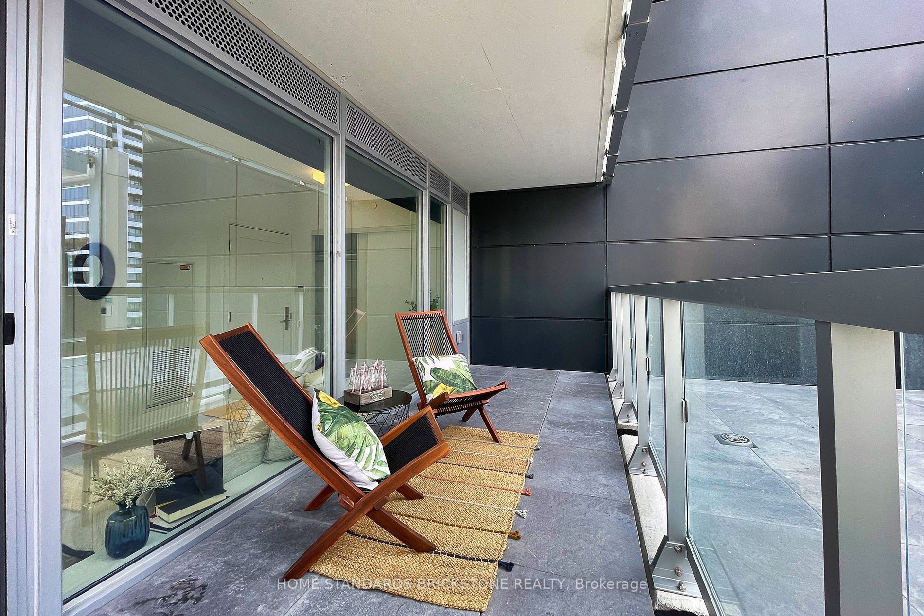 3 Gloucester St, #2201
