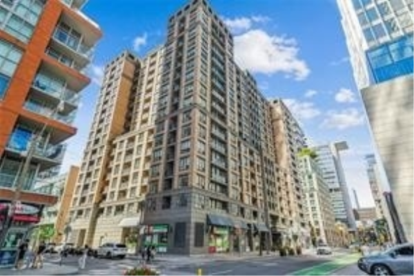 140 Simcoe St, Toronto