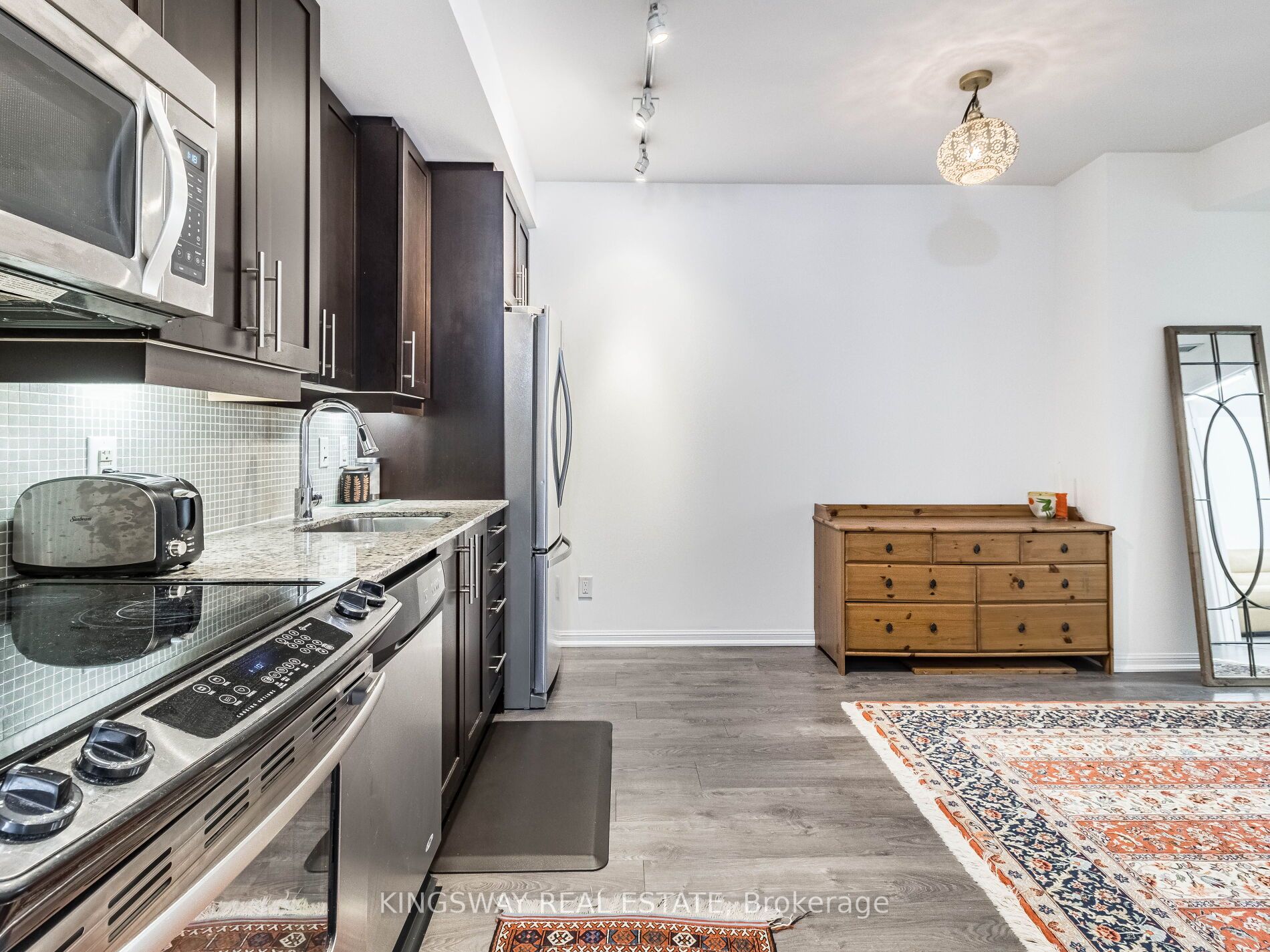35 Bastion St, #119