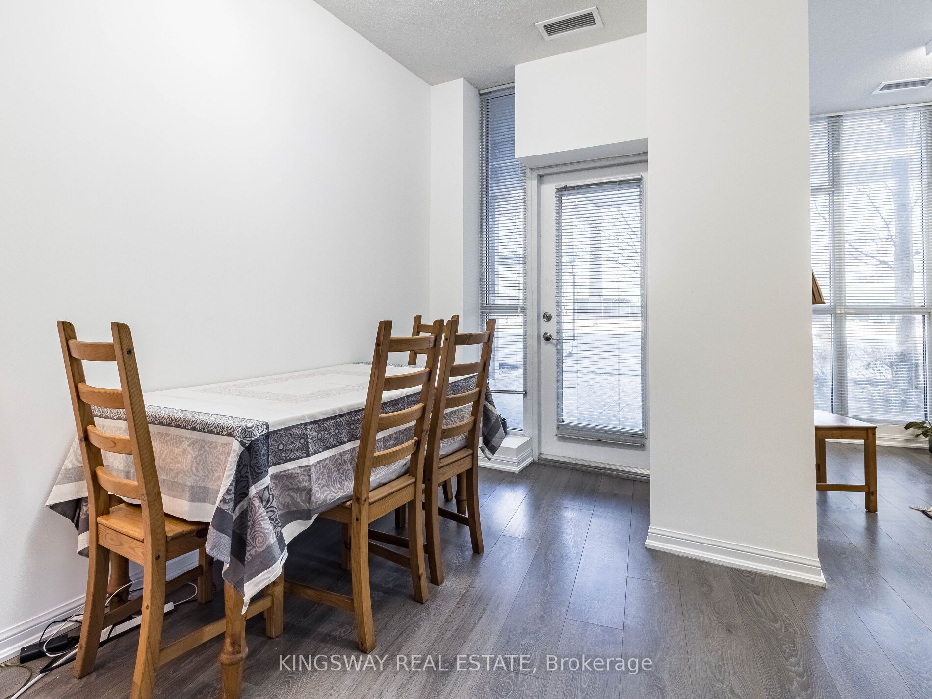 35 Bastion St, #119
