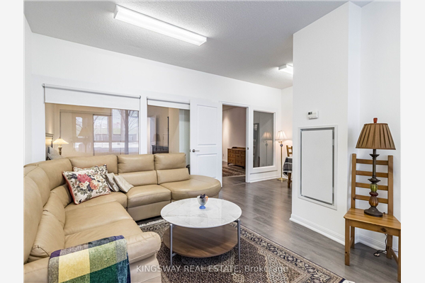 35 Bastion St, Toronto