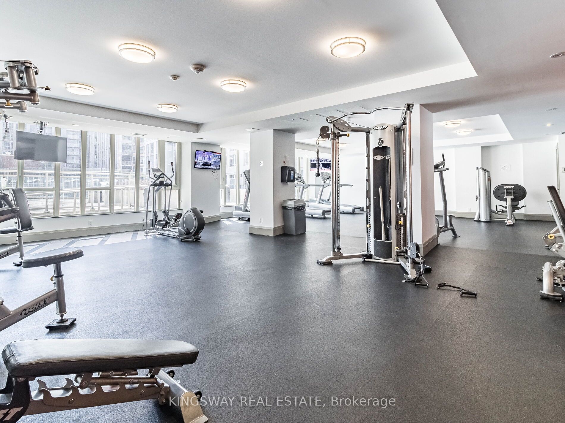 35 Bastion St, #119