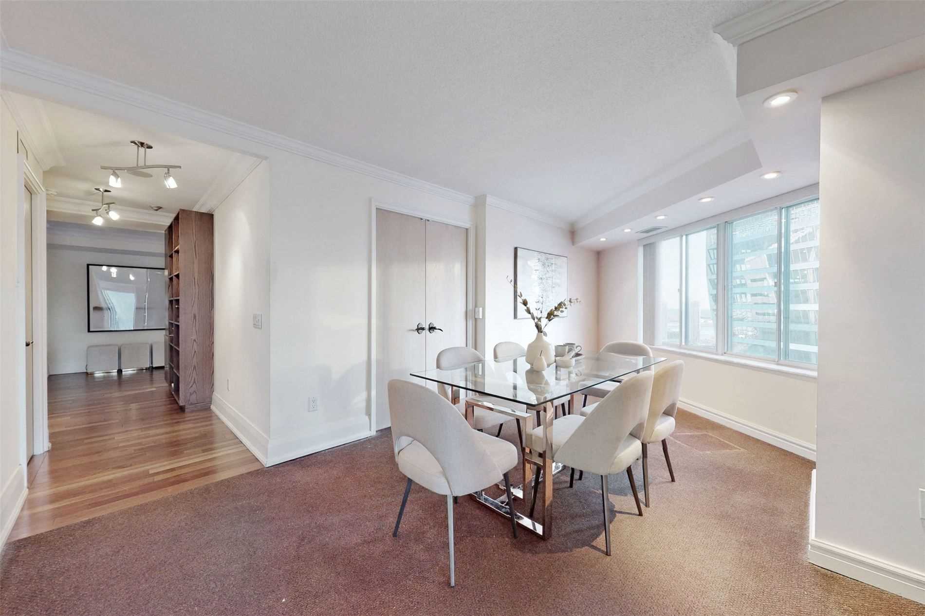 33 University Ave, #2702