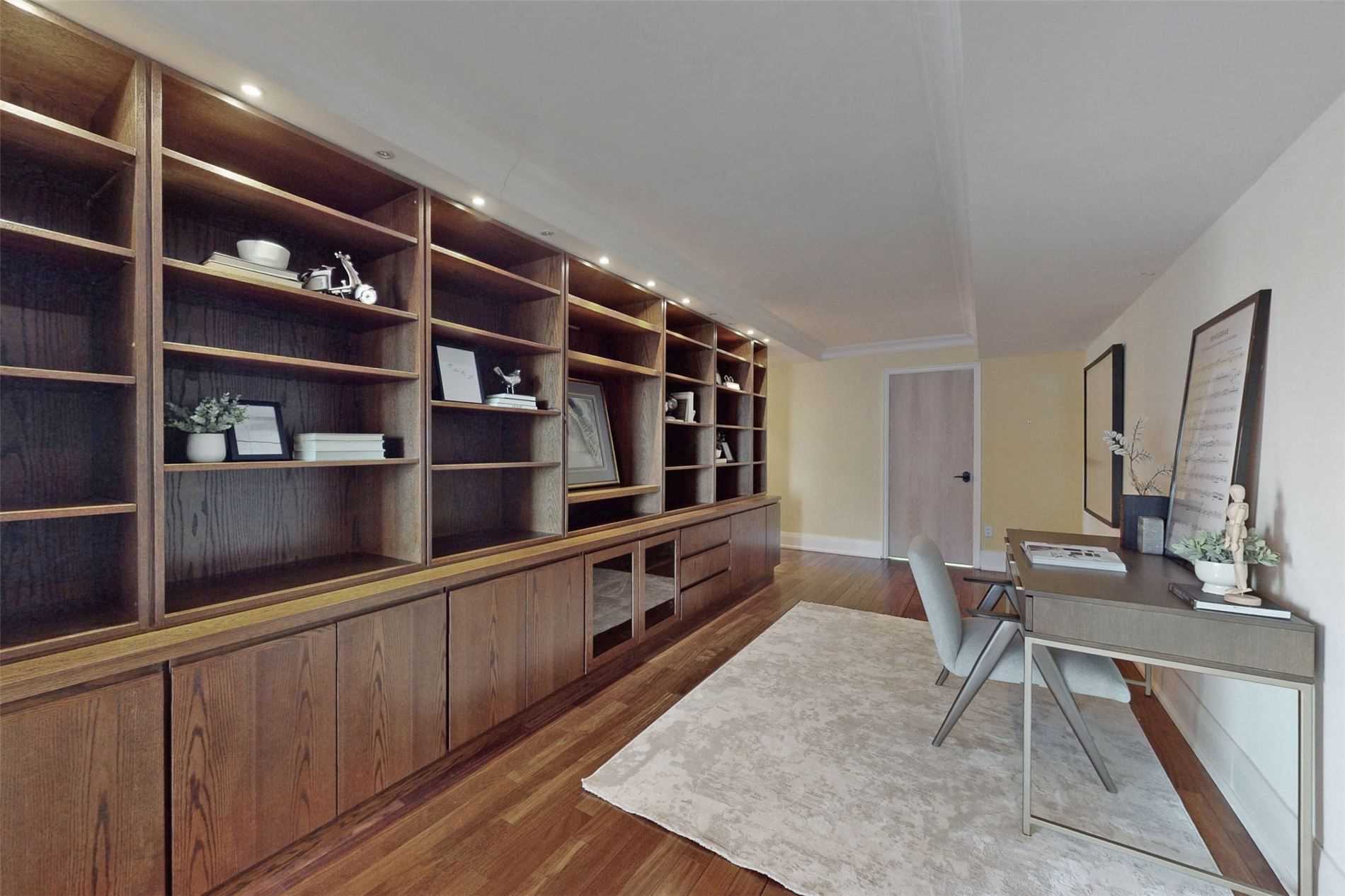 33 University Ave, #2702