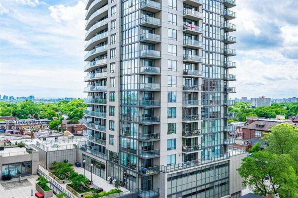 1486 Bathurst St, Toronto