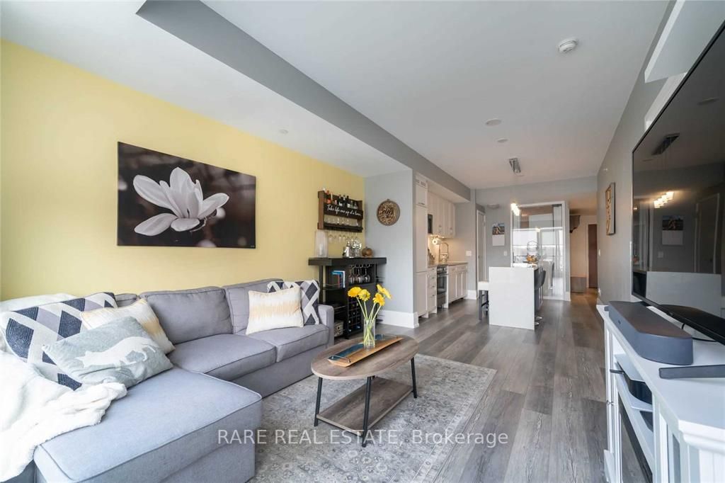 Listing C5953440 - Large Photo # 22