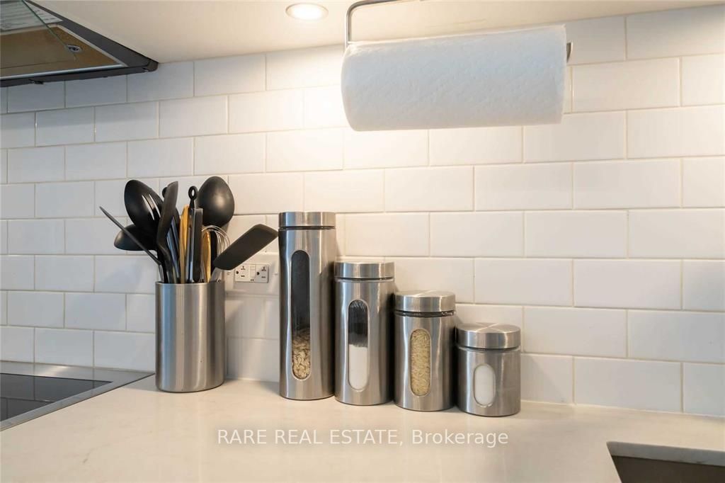 Listing C5953440 - Large Photo # 14