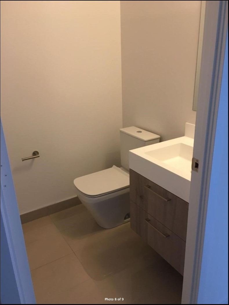 1 Yorkville Avenue, #1011