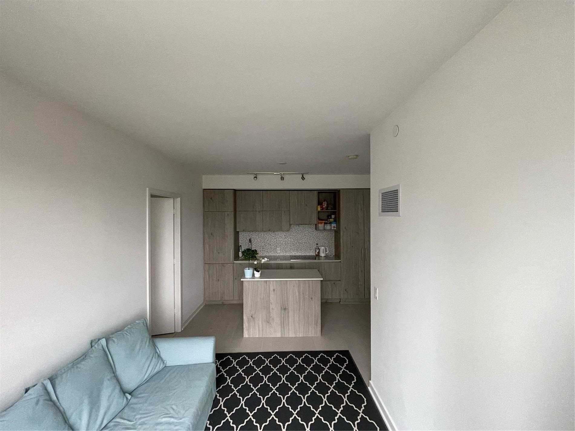 1 Yorkville Avenue, #1011