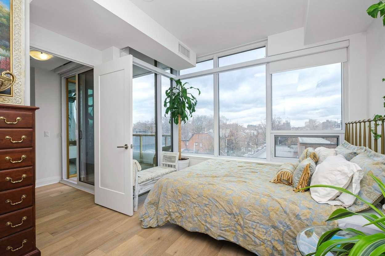 151 Avenue Rd, #410