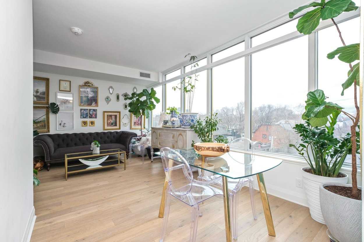 151 Avenue Rd, #410