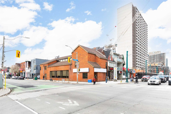 648 Spadina Ave, Toronto