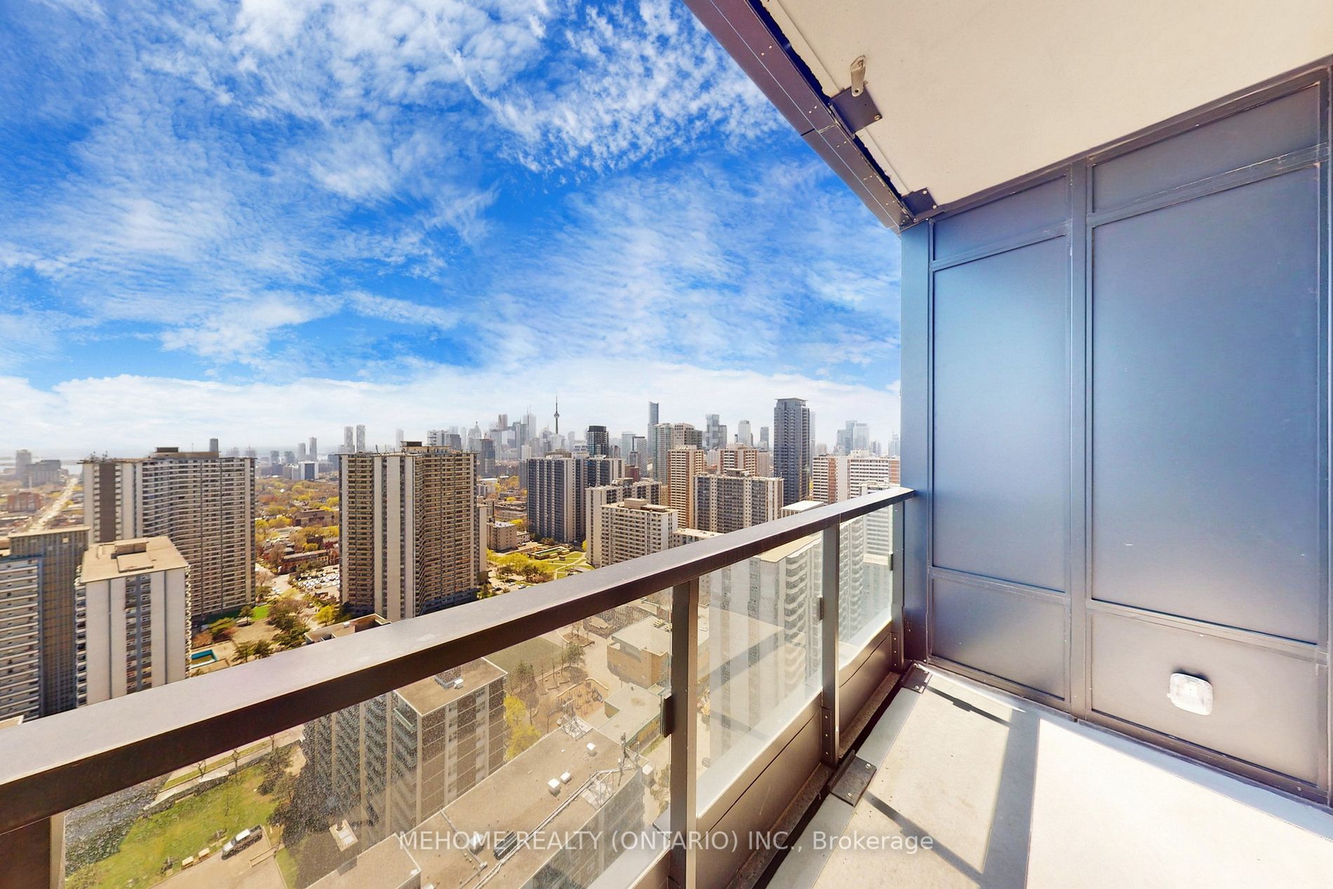 585 Bloor St E, #3119