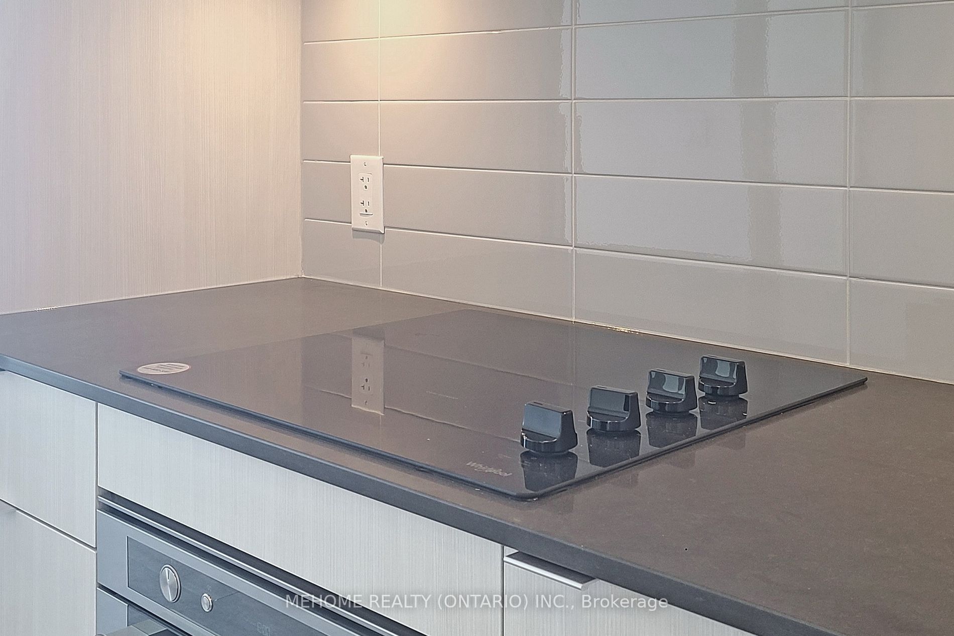 585 Bloor St E, #3119