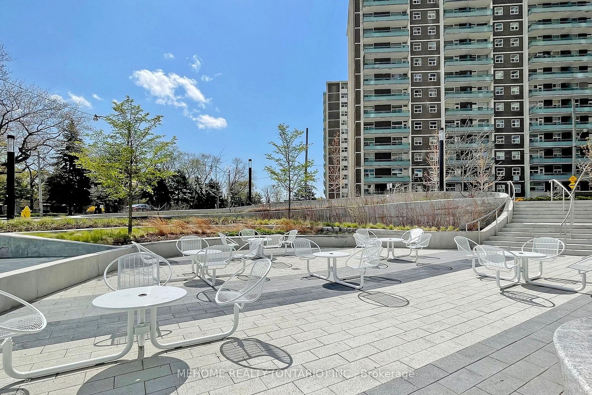585 Bloor St E, #3119