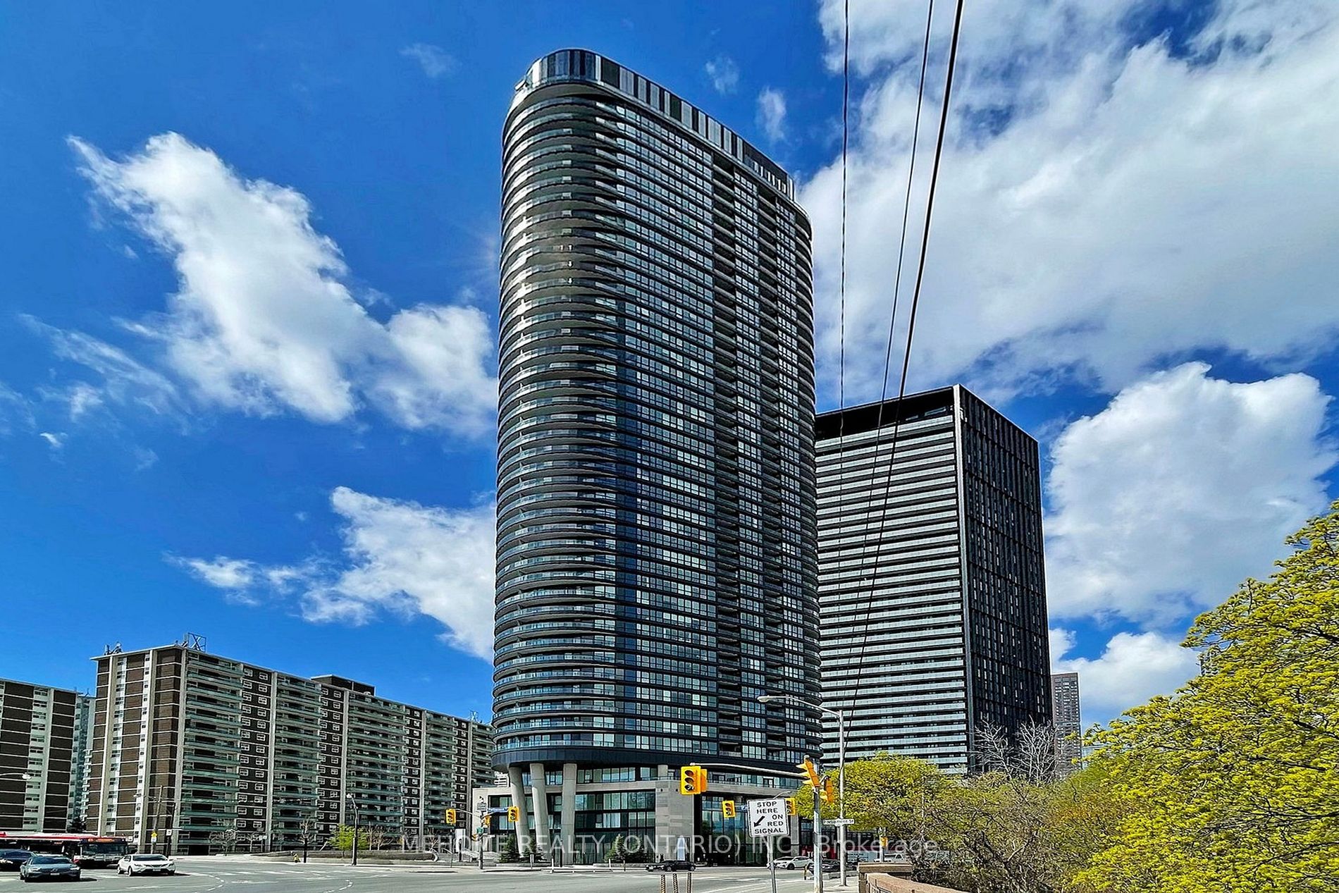 585 Bloor St E, #3119