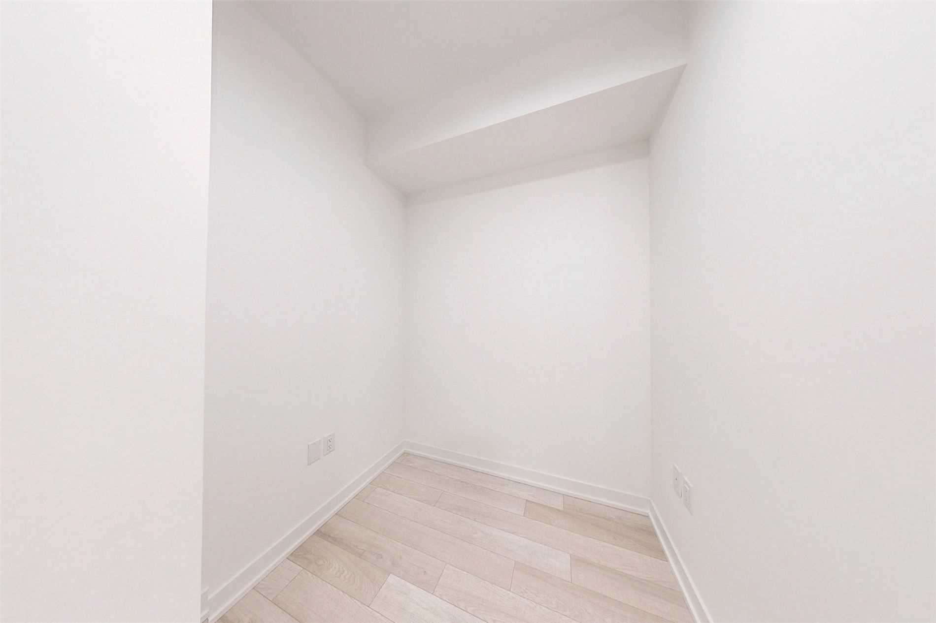 Listing C5955111 - Large Photo # 24