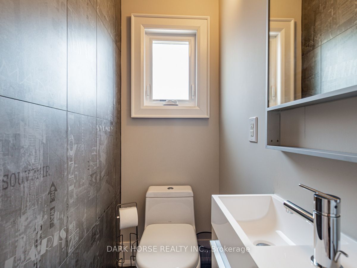 8 Dunsmore Gdns
