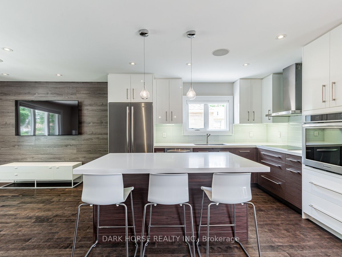 8 Dunsmore Gdns
