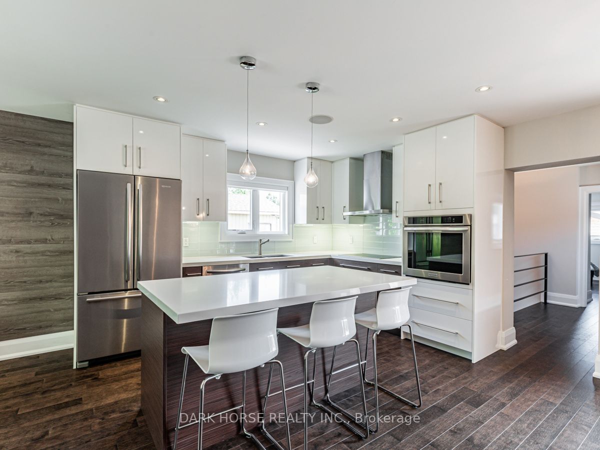 8 Dunsmore Gdns