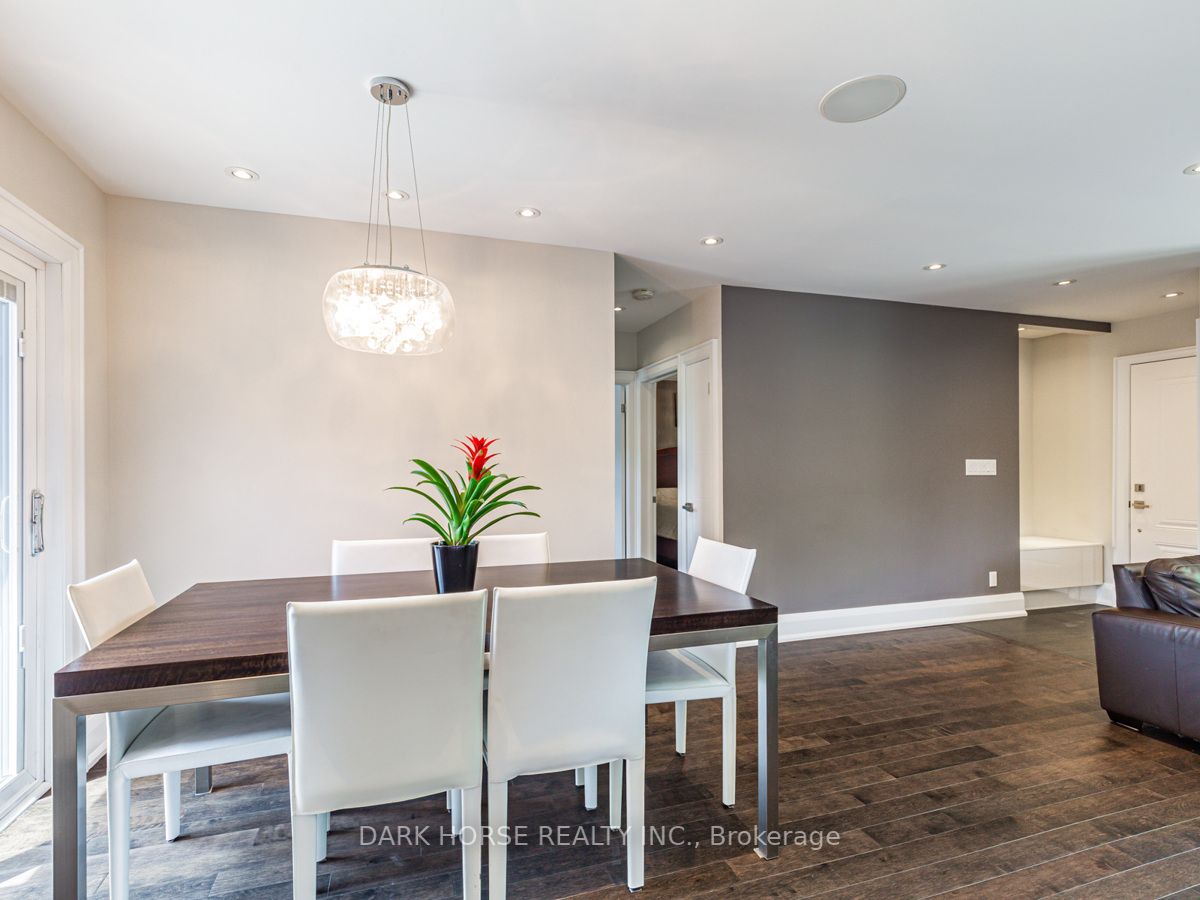 8 Dunsmore Gdns