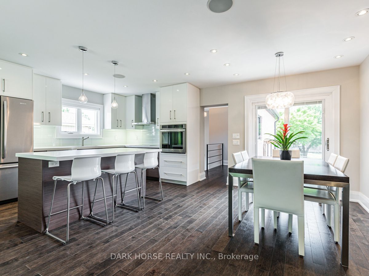 8 Dunsmore Gdns