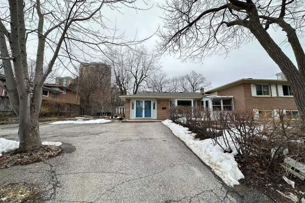 112 Rameau Dr, Toronto