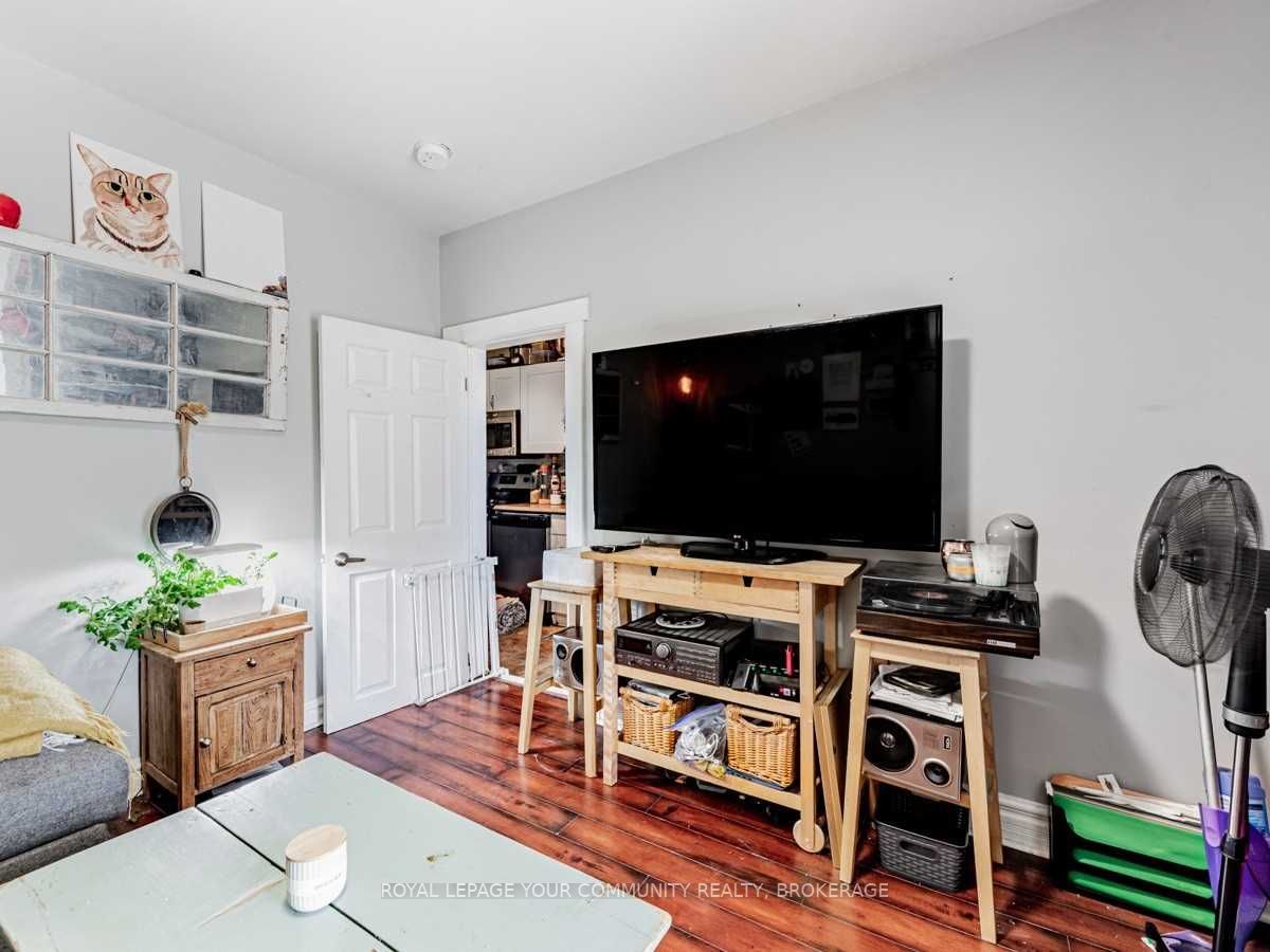 Listing C5955711 - Large Photo # 34